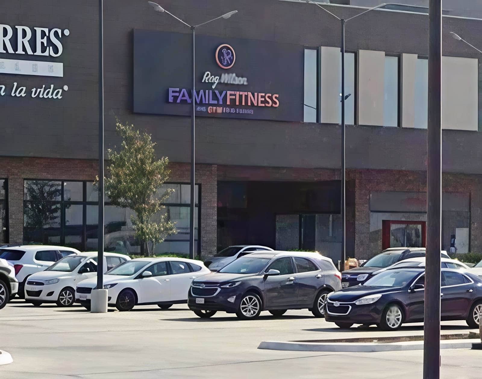 Embargo de Family Fitness en Saltillo afecta a clientes del gimnasio