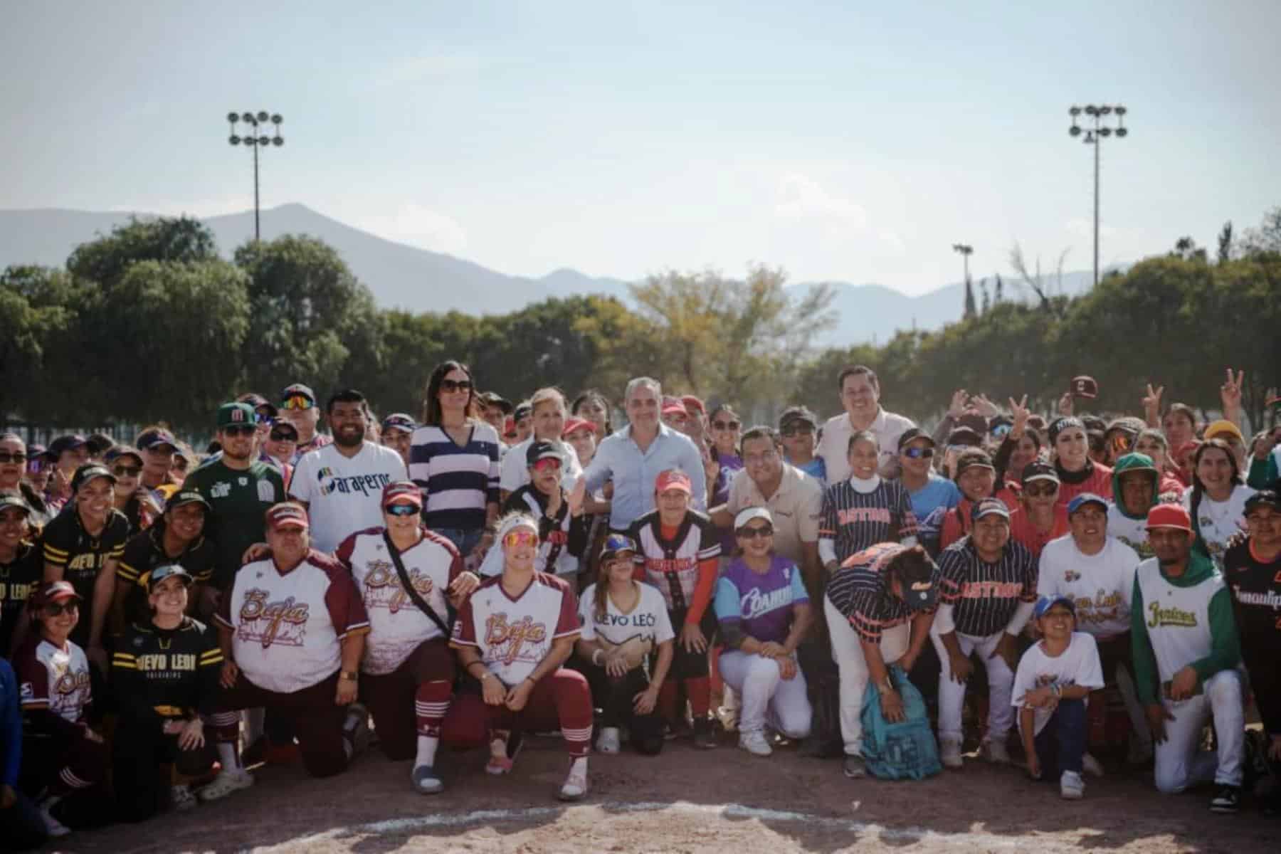 Saltillo alberga el Campeonato Nacional de Sóftbol Bola Puesta con 800 deportistas