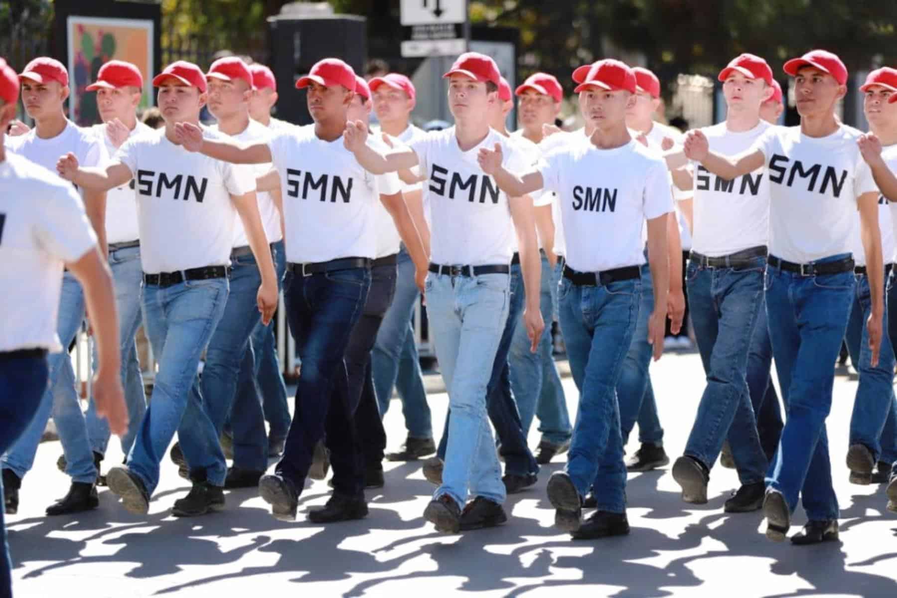 Sorteo del servicio militar nacional: jóvenes conscriptos en Saltillo