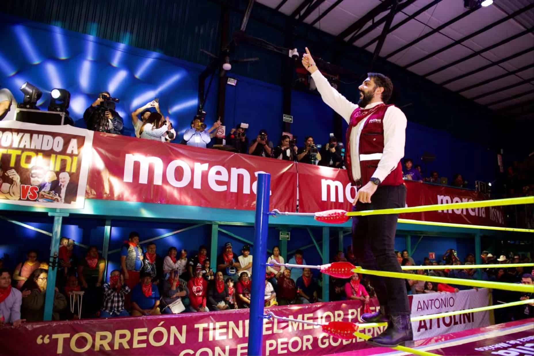 Lucha libre y política: el informe legislativo de Antonio Attolini en Coahuila