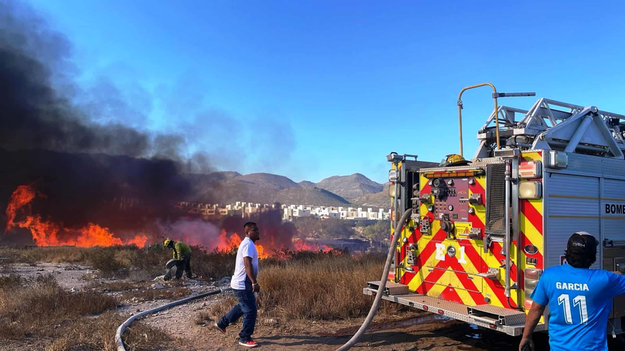 Incendio en Saltillo: alarma en colonias Omega y Nazario Ortiz Garza