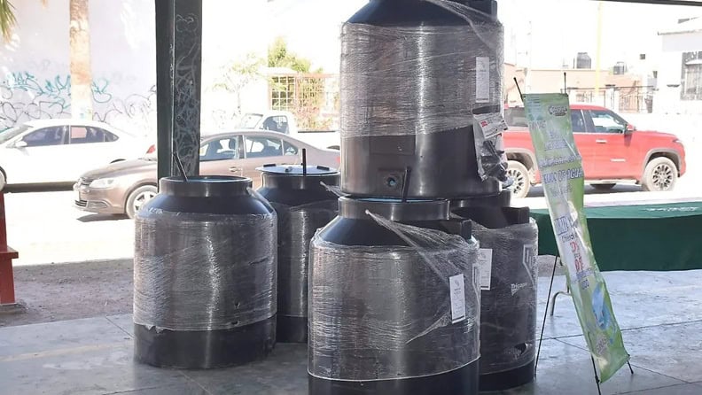 Claudia Garza Iribarren anuncia tinacos a bajo costo en Sabinas