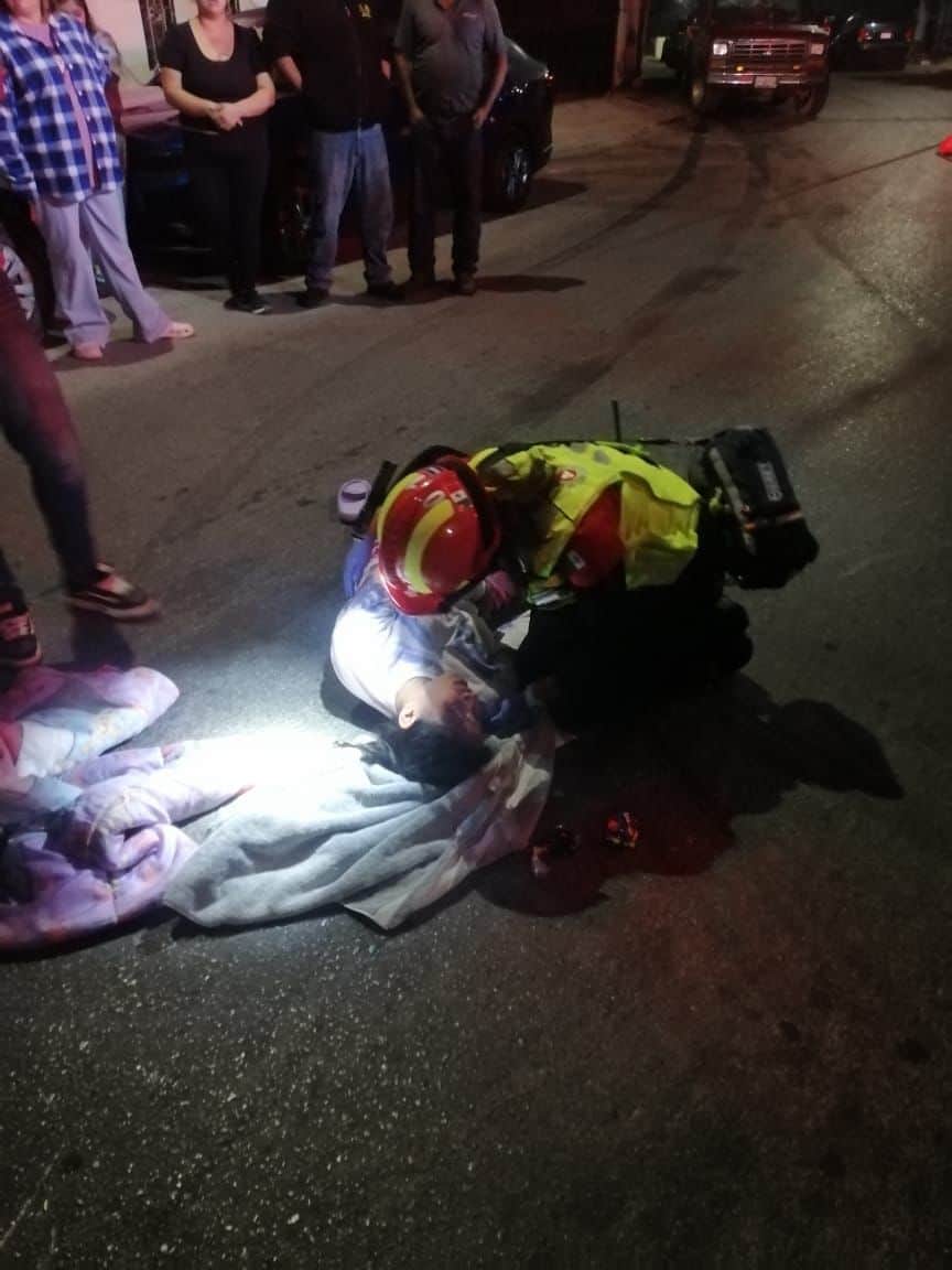 Mujer embarazada resulta lesionada tras accidente en Ramos Arizpe: automovilista se da a la fuga