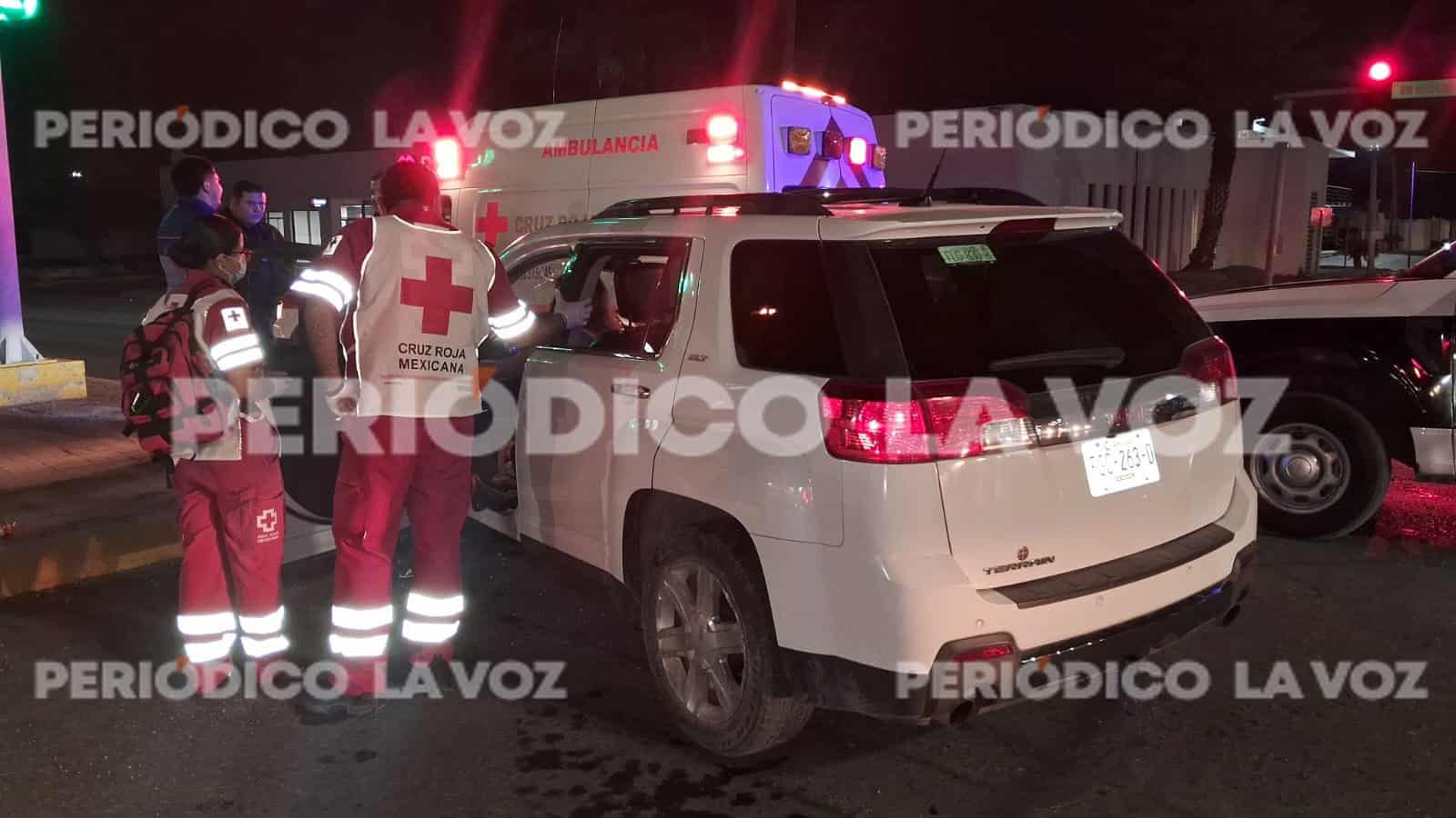 Accidente en Monclova: GMC Terrain 2012 de conductora sufre daños