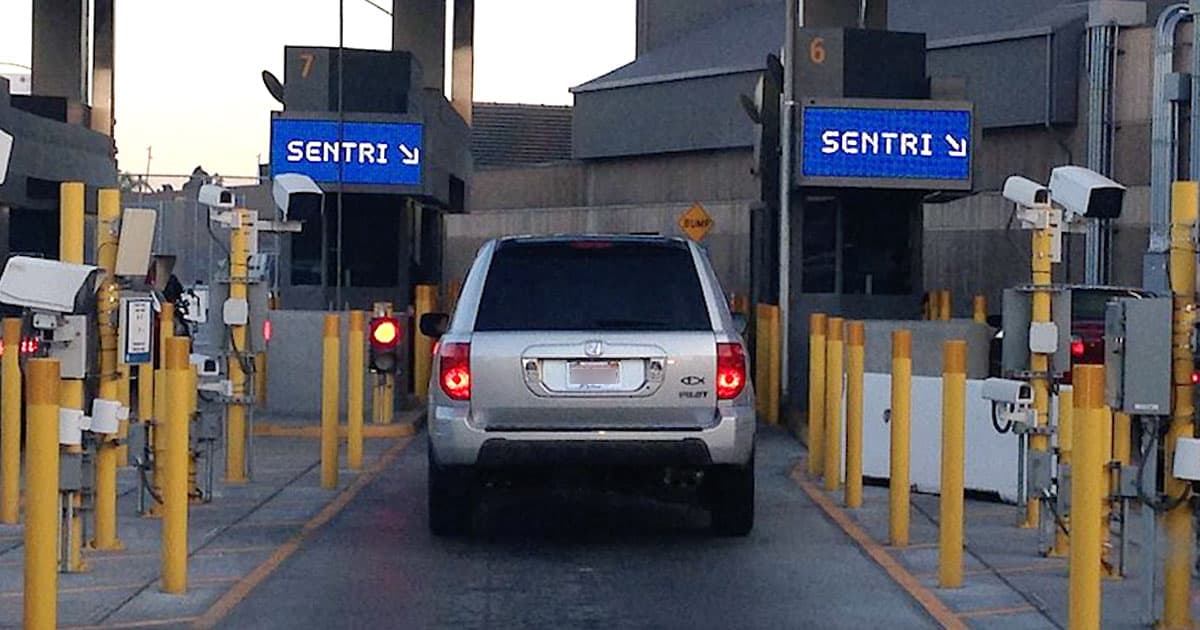 Revocación de tarjetas por violaciones en carril Sentri de Eagle Pass