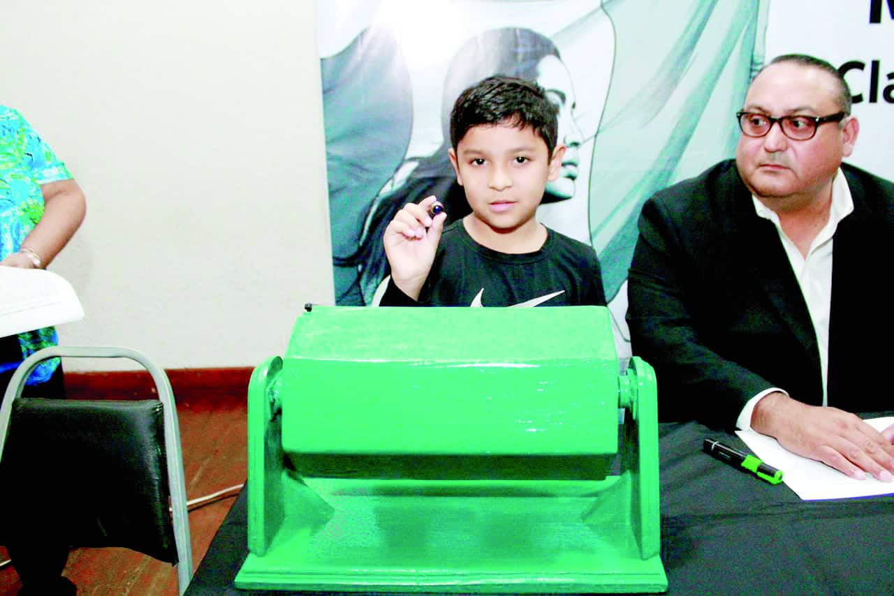 Encabeza Laura Jim&eacute;nez el sorteo c&iacute;vico-militar