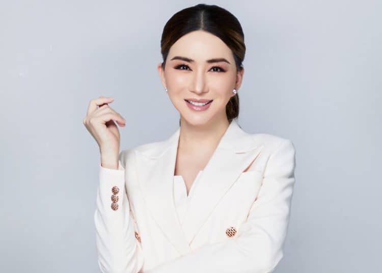 Anne Jakrajutatip, copropietaria de Miss Universo, enfrenta orden de arresto