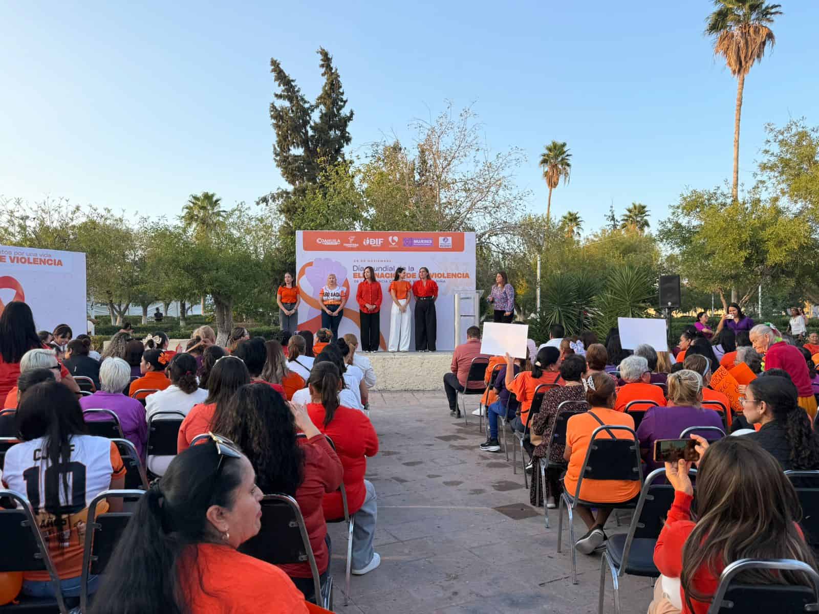 Sara Irma Pérez lidera evento por el Día Internacional de la No Violencia en Frontera