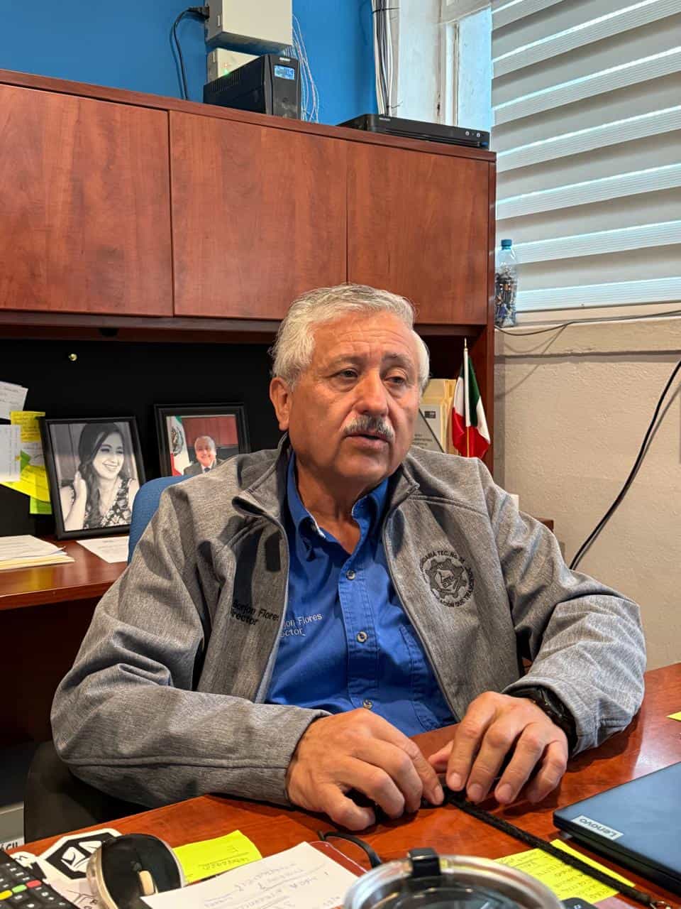 Docentes de Secundaria Técnica 35 en Monclova protestan por amparo a alumno agresor