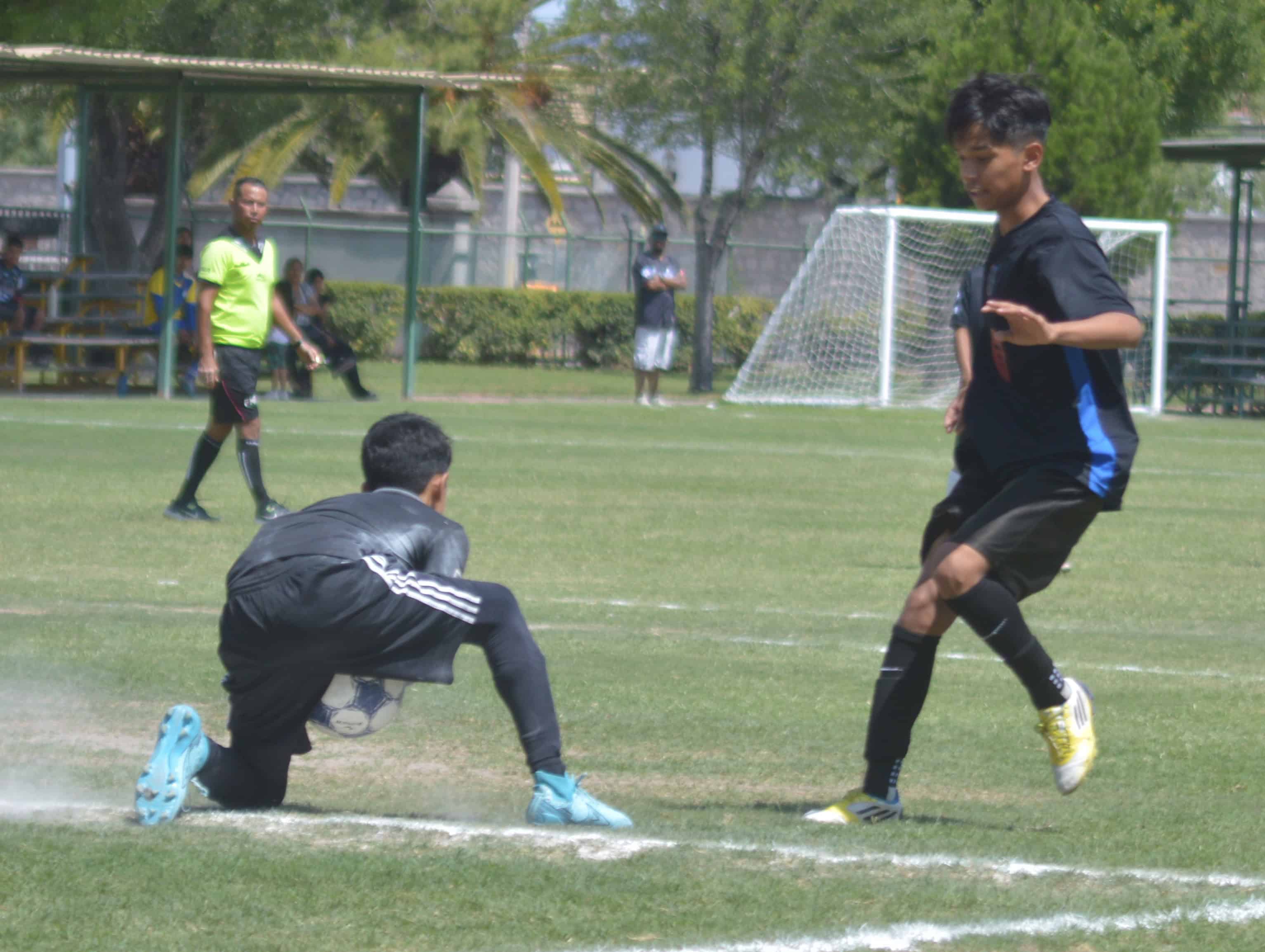 Cobras vencen a La Onza Real: 4-2 en la Copa Xochipilli