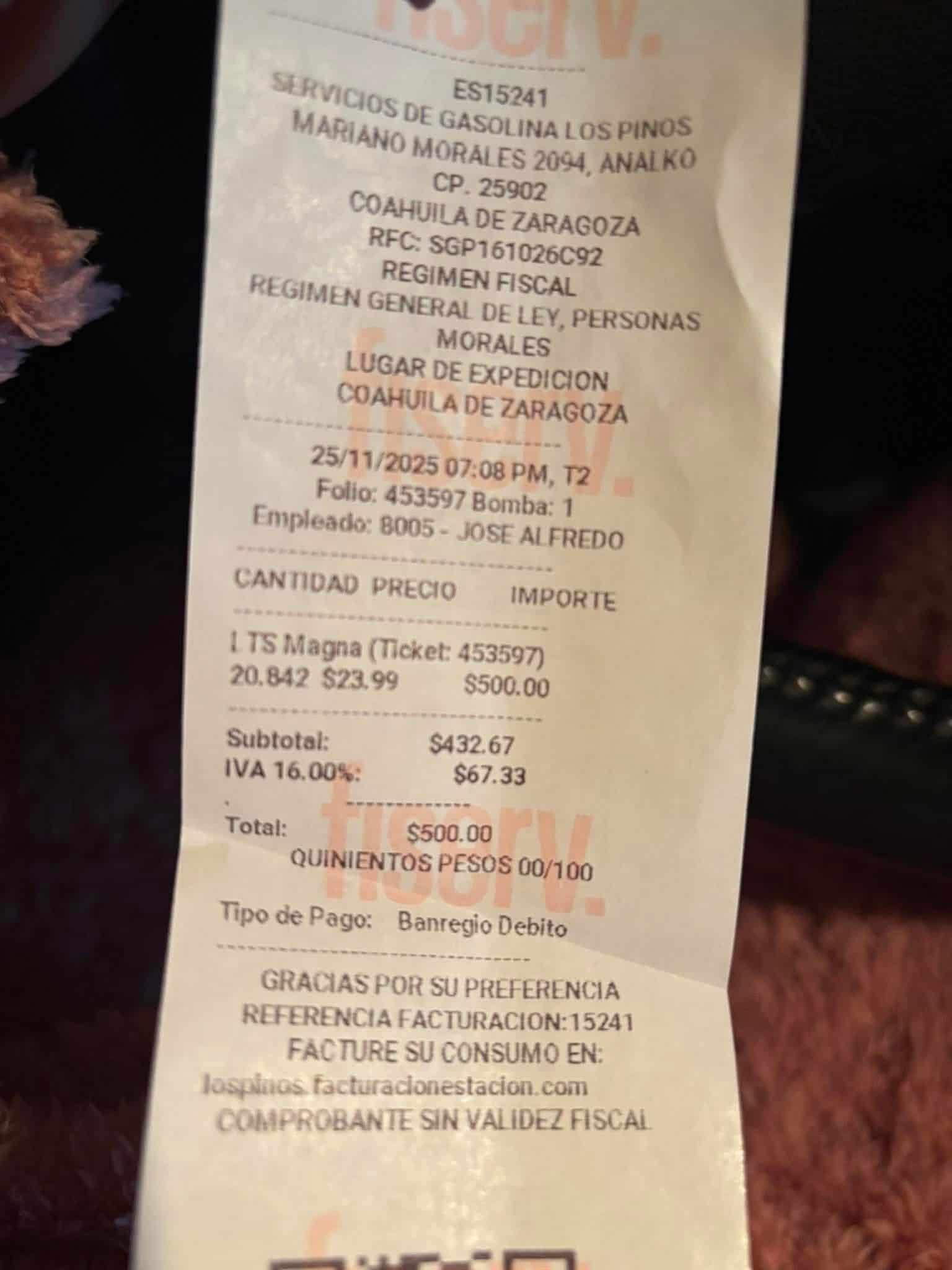 Queja de automovilista en Coahuila: gasolinera no despacha litros completos