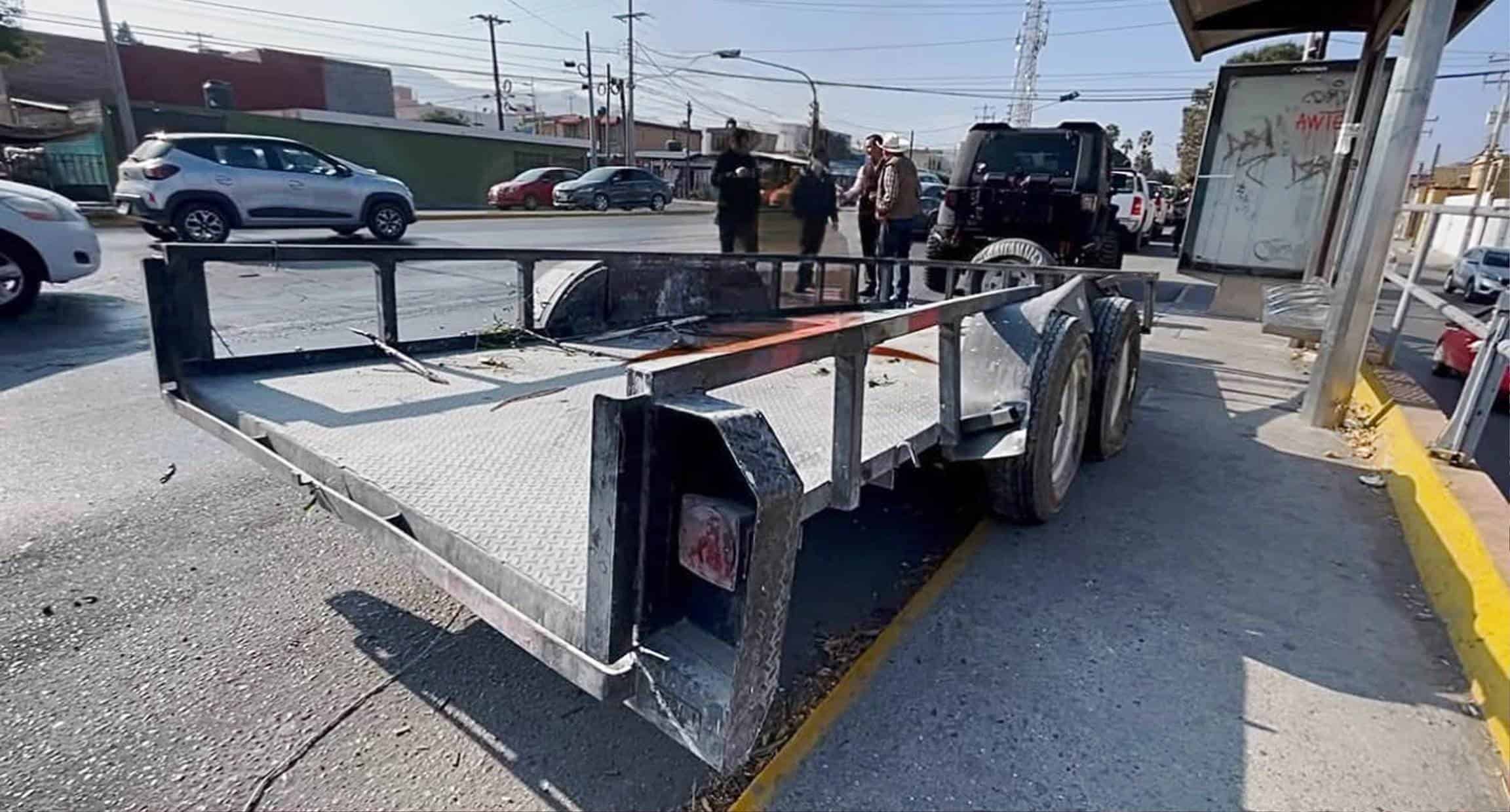Accidente en Saltillo: peatón gravemente lesionado por remolque desprendido