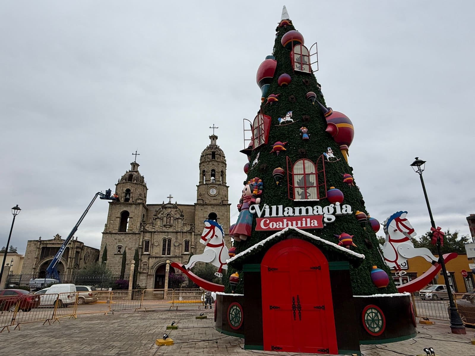 Laura Jiménez Gutiérrez anuncia el Gran Encendido de Villamagia 2025 en Múzquiz