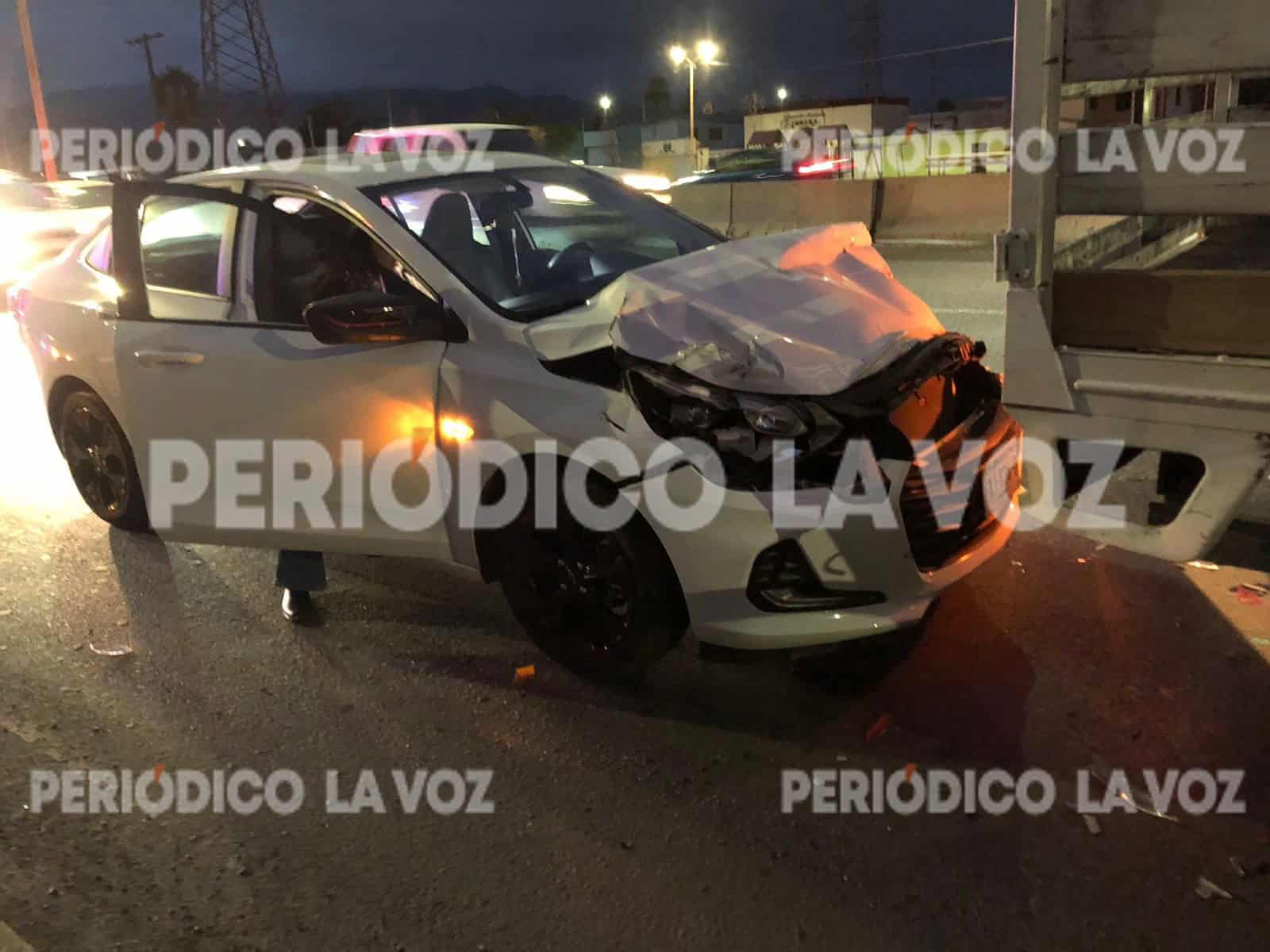 Choque en puente AHMSA: colapsa vialidad en Monclova