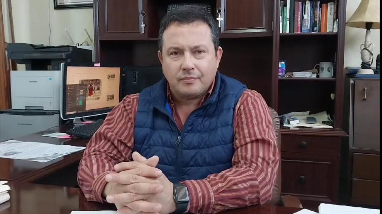 Manuel Alberto Bermea Zermeño presenta cifras de matrimonios en Sabinas