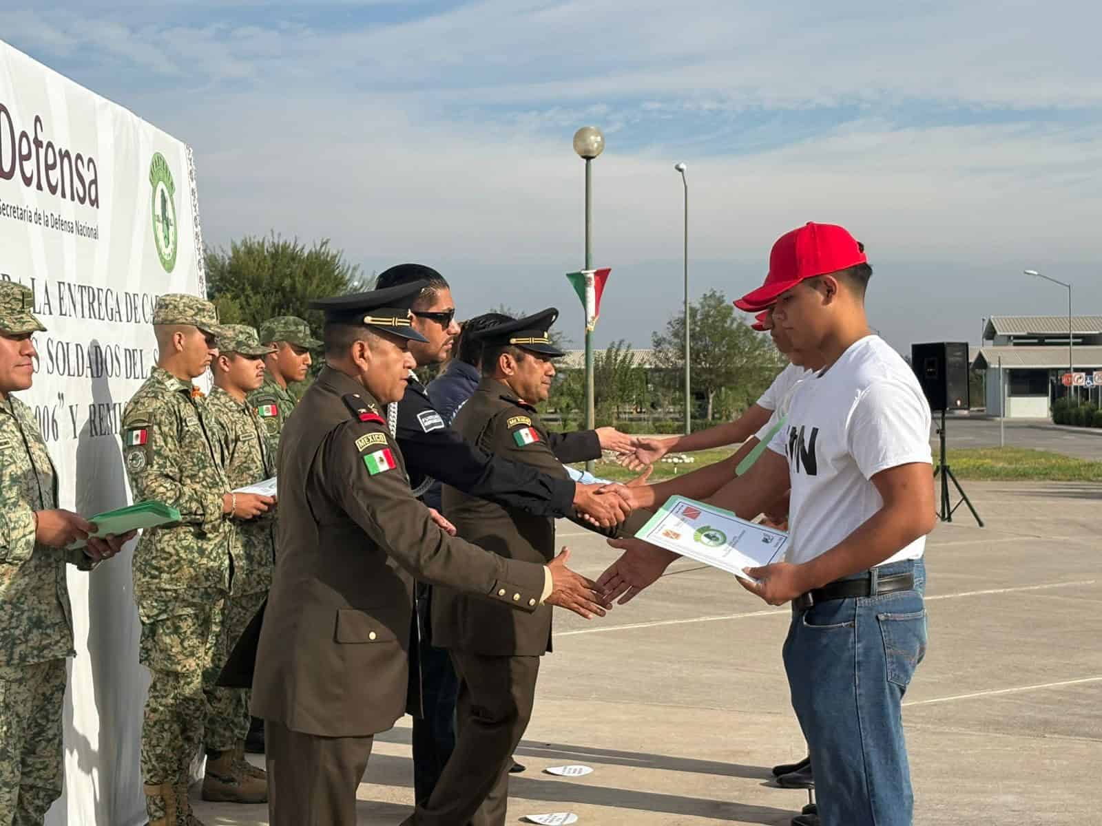 Clausura del Servicio Militar Nacional en Frontera Coahuila: 85 jóvenes graduados