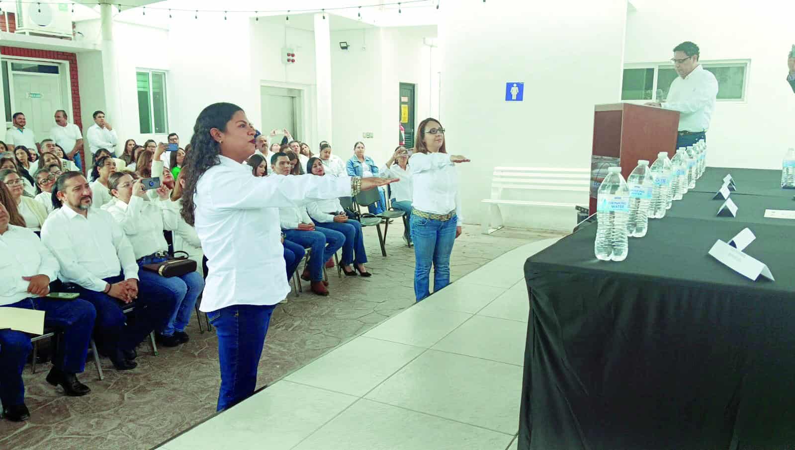 Sonia Lizbeth Rodríguez y Adriana Banda son coordinadoras del programa maestros pa delante