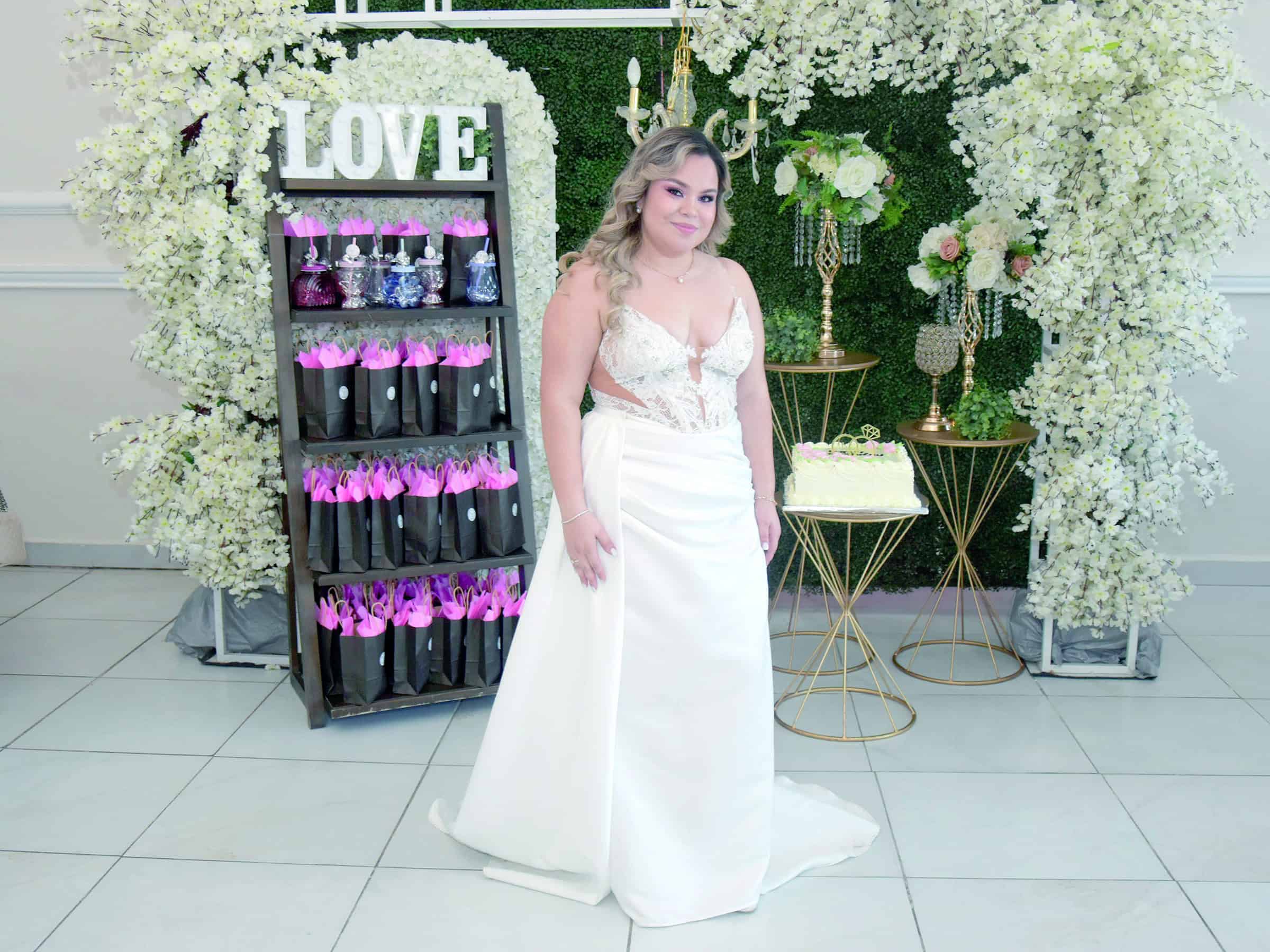 Despedida de soltera de Lesly Rivera reúne a familiares y amigos