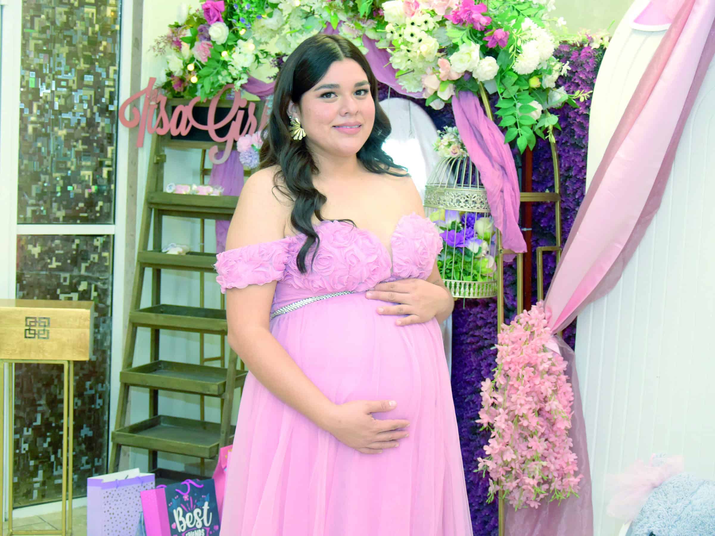Paola Ramírez celebra su baby shower en Monclova por la llegada de Marcela