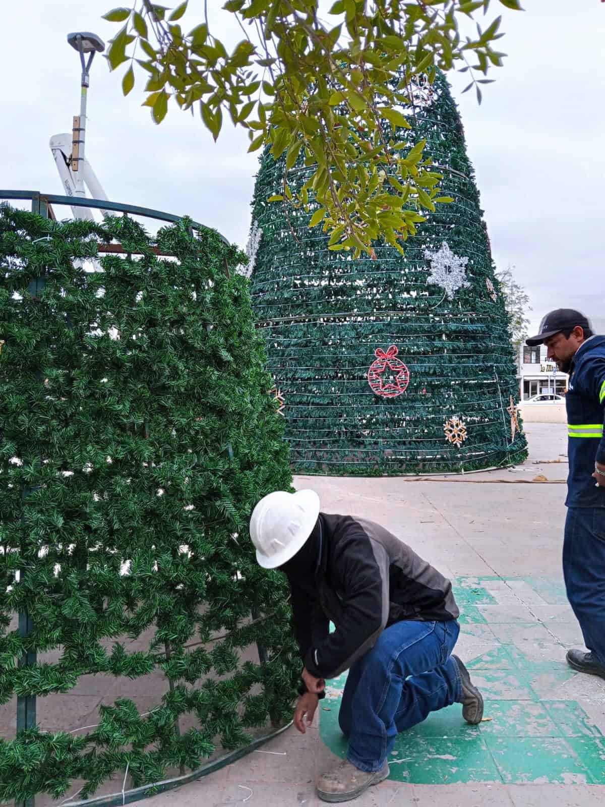 Frontera se prepara para el encendido del pino navideño este 2 de diciembre