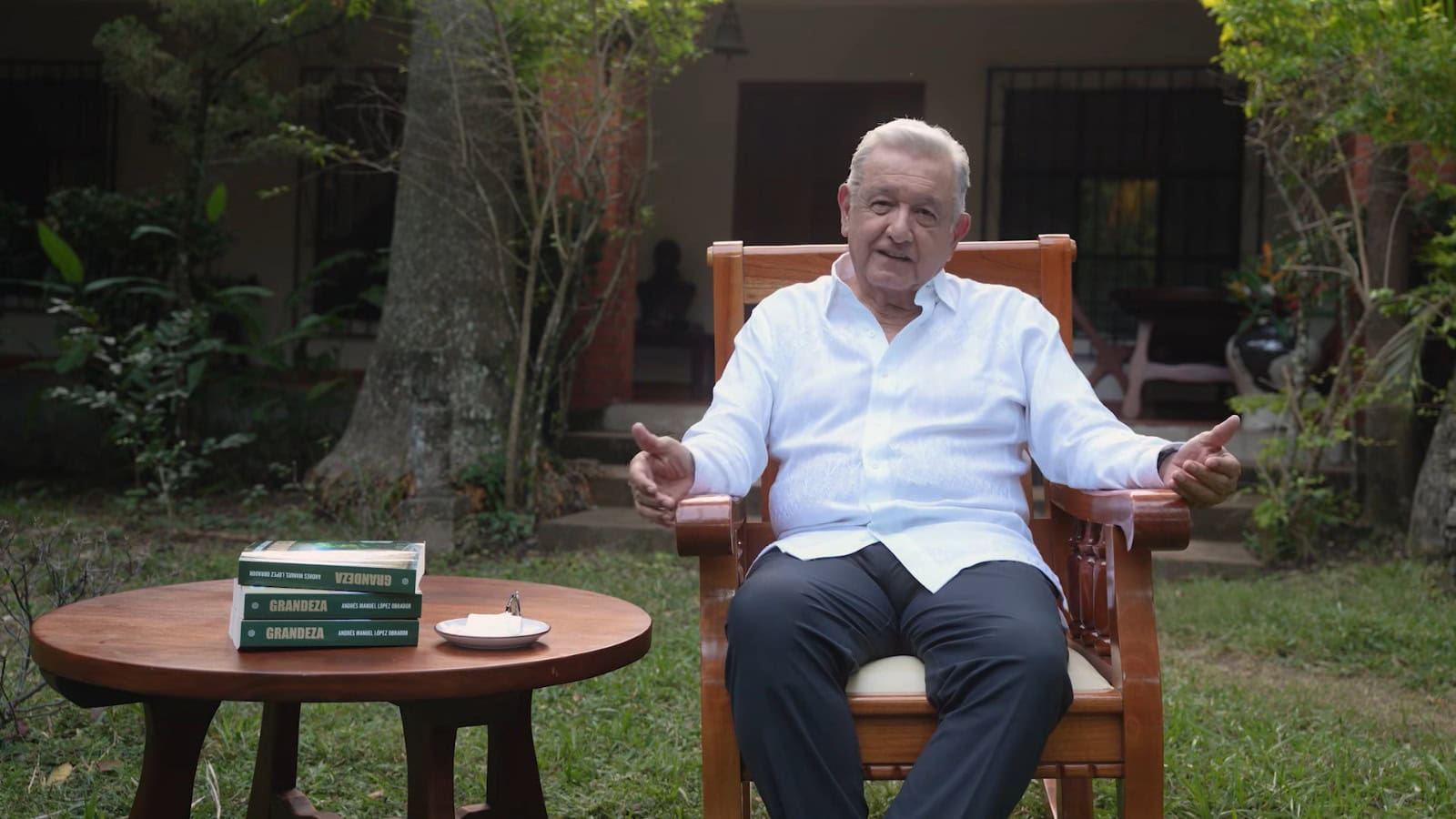 López Obrador habla sobre su salud y su nuevo libro en video