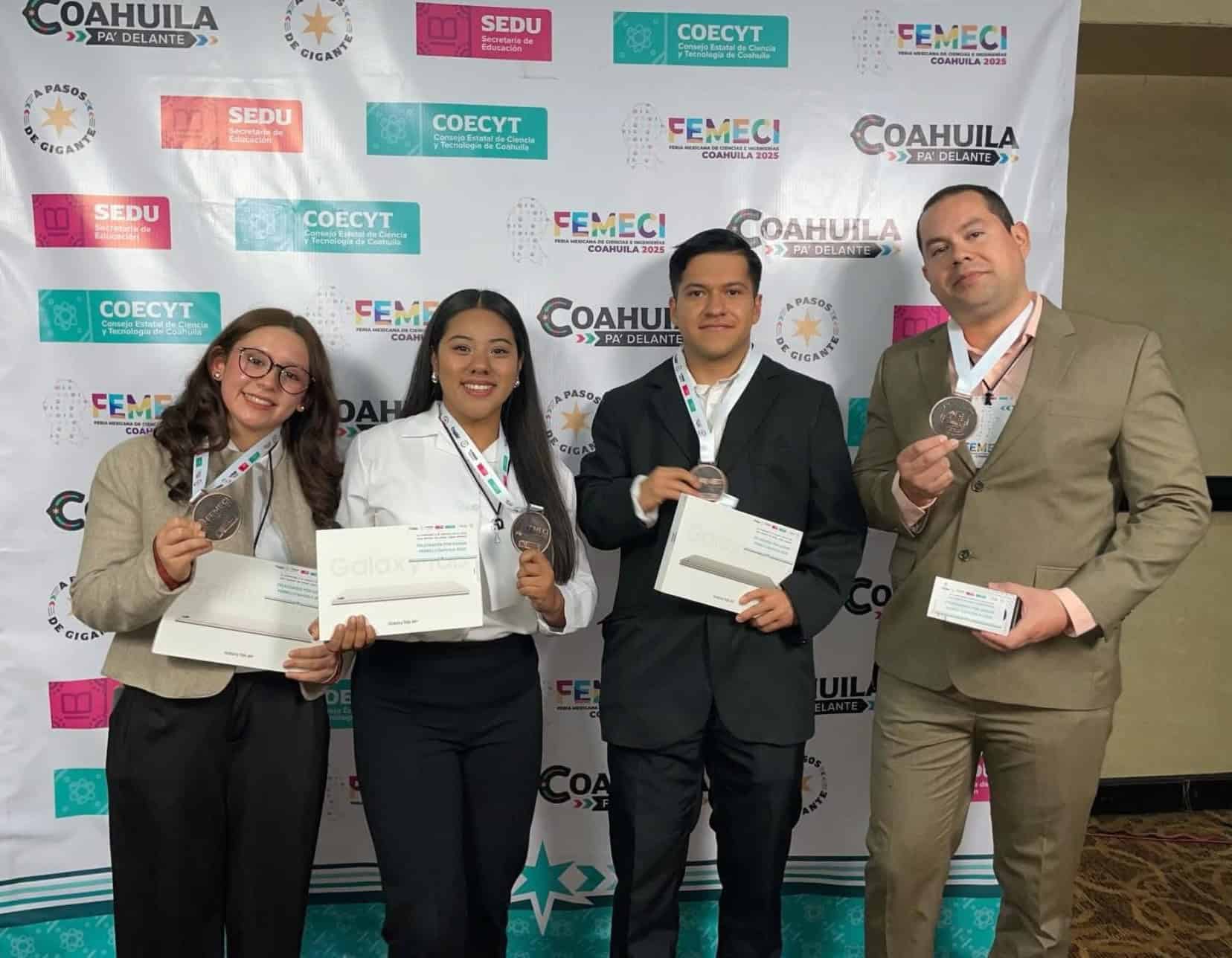 Estudiantes de UPRA brillan en FEMECI 2025 Coahuila con proyectos innovadores