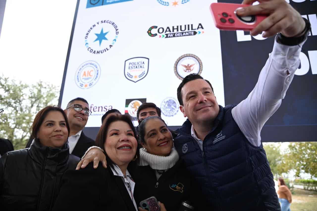 Federico Fernández presenta conferencia sobre seguridad en Coahuila