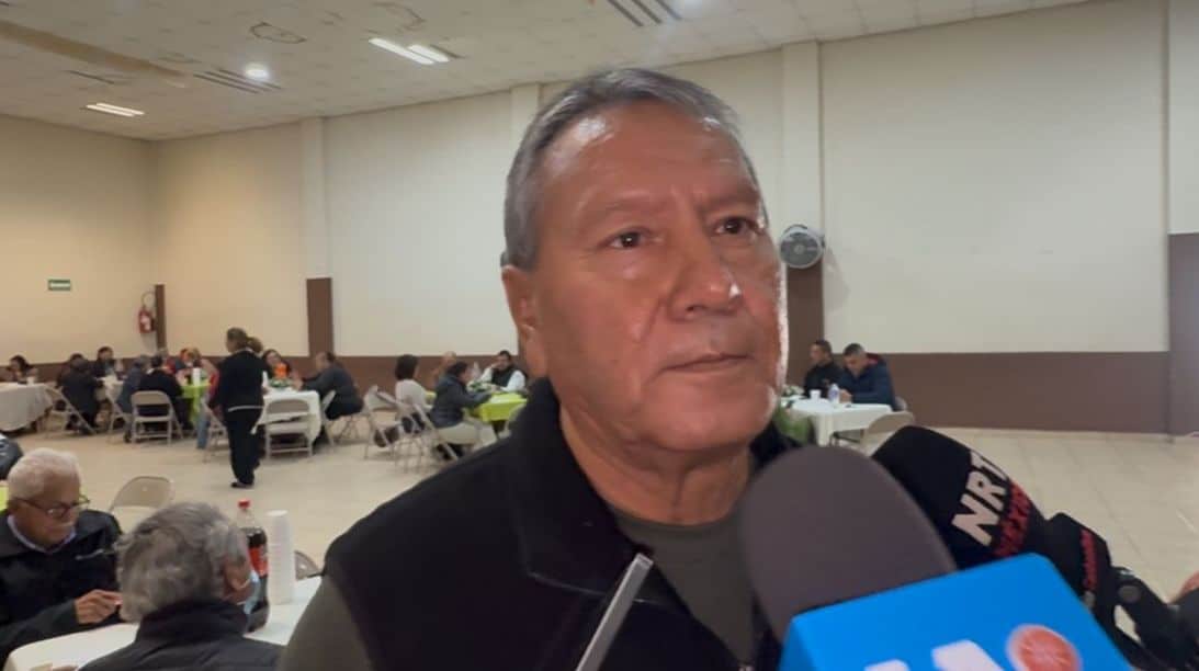 Oscar Ríos Ramírez invita a la comunidad al desfile navideño en San Juan de Sabinas