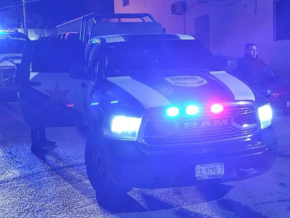 Migrantes afganos y palestinos asegurados en colonia Praderas de Piedras Negras