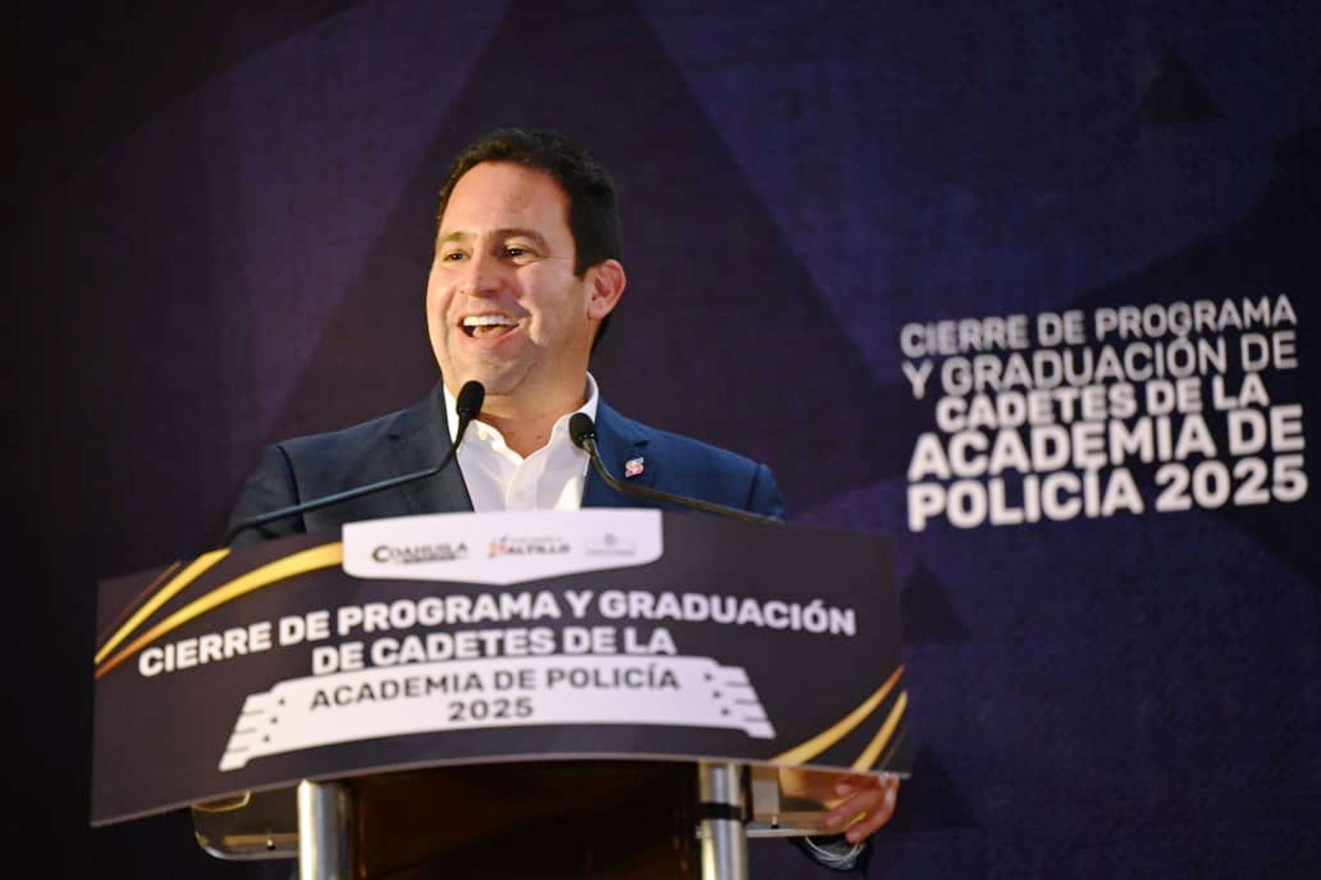 Saltillo: 100 nuevos policías se gradúan bajo Javier Díaz González