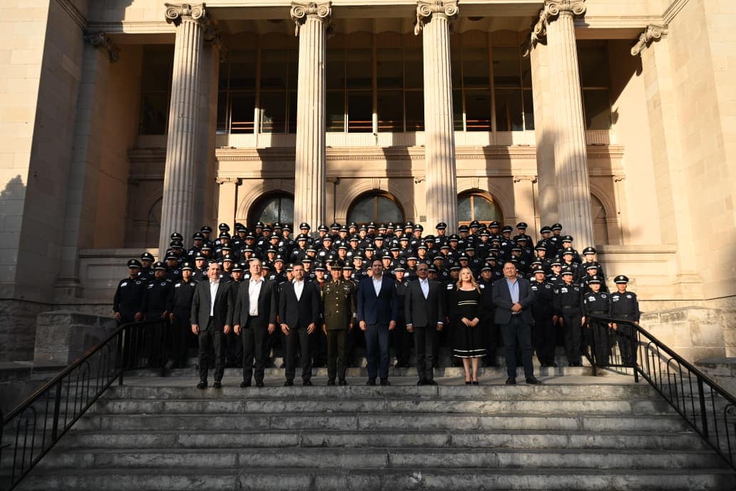 Saltillo: 100 nuevos policías se gradúan bajo Javier Díaz González