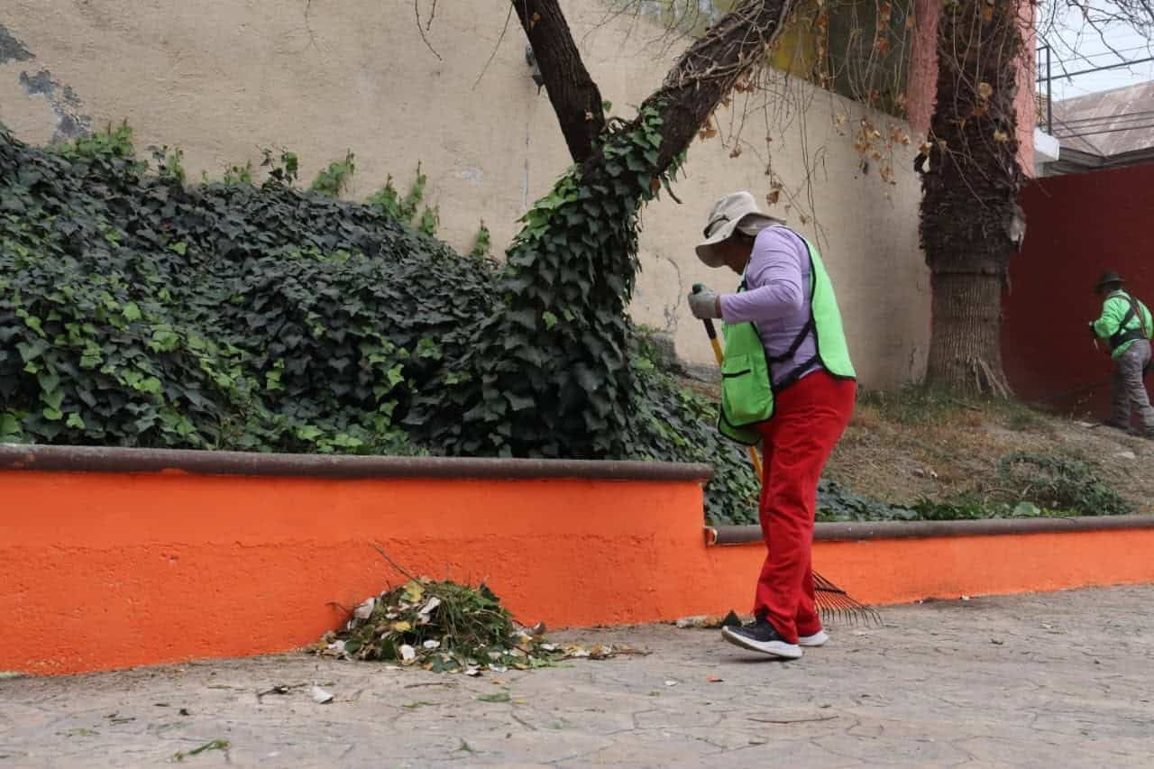 Javier Díaz González impulsa limpieza en Parque Urdiñola de Saltillo
