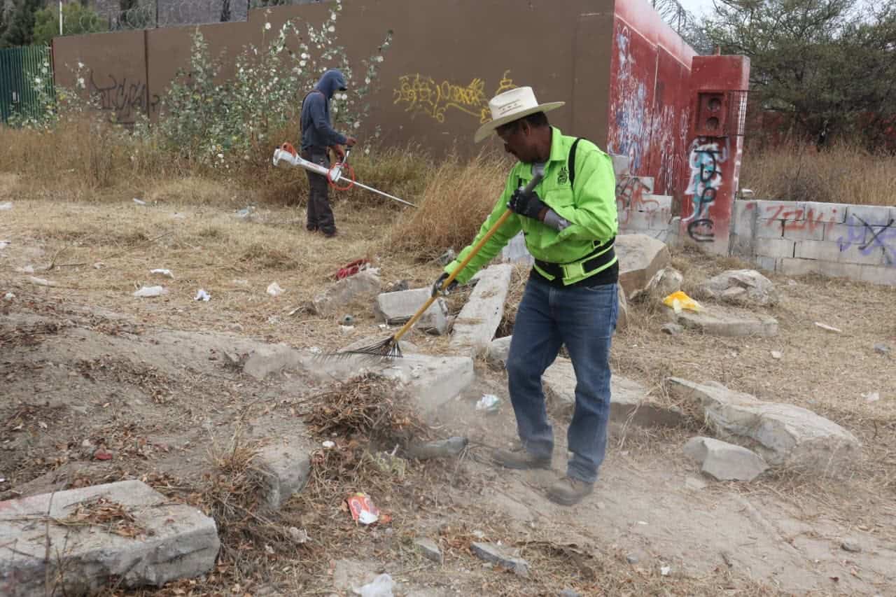 Javier Díaz González impulsa limpieza en Parque Urdiñola de Saltillo