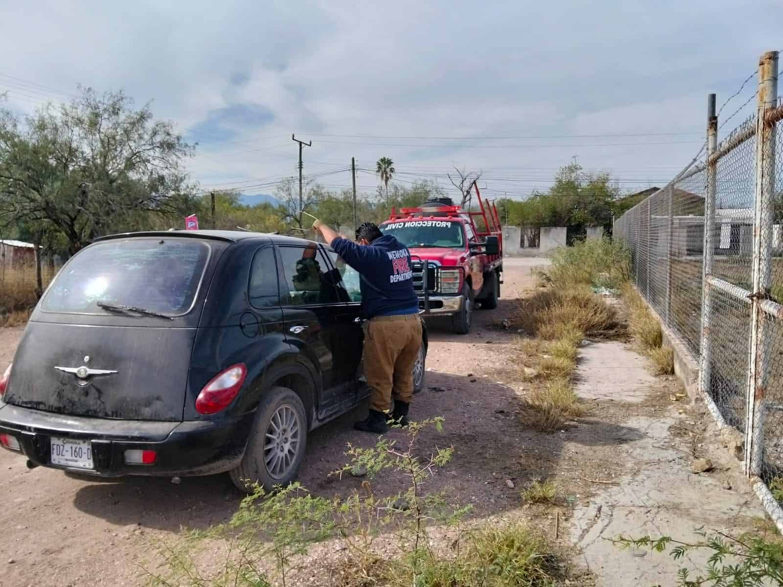 Niña de dos años es rescatada tras quedar encerrada en auto en Villa de Palaú