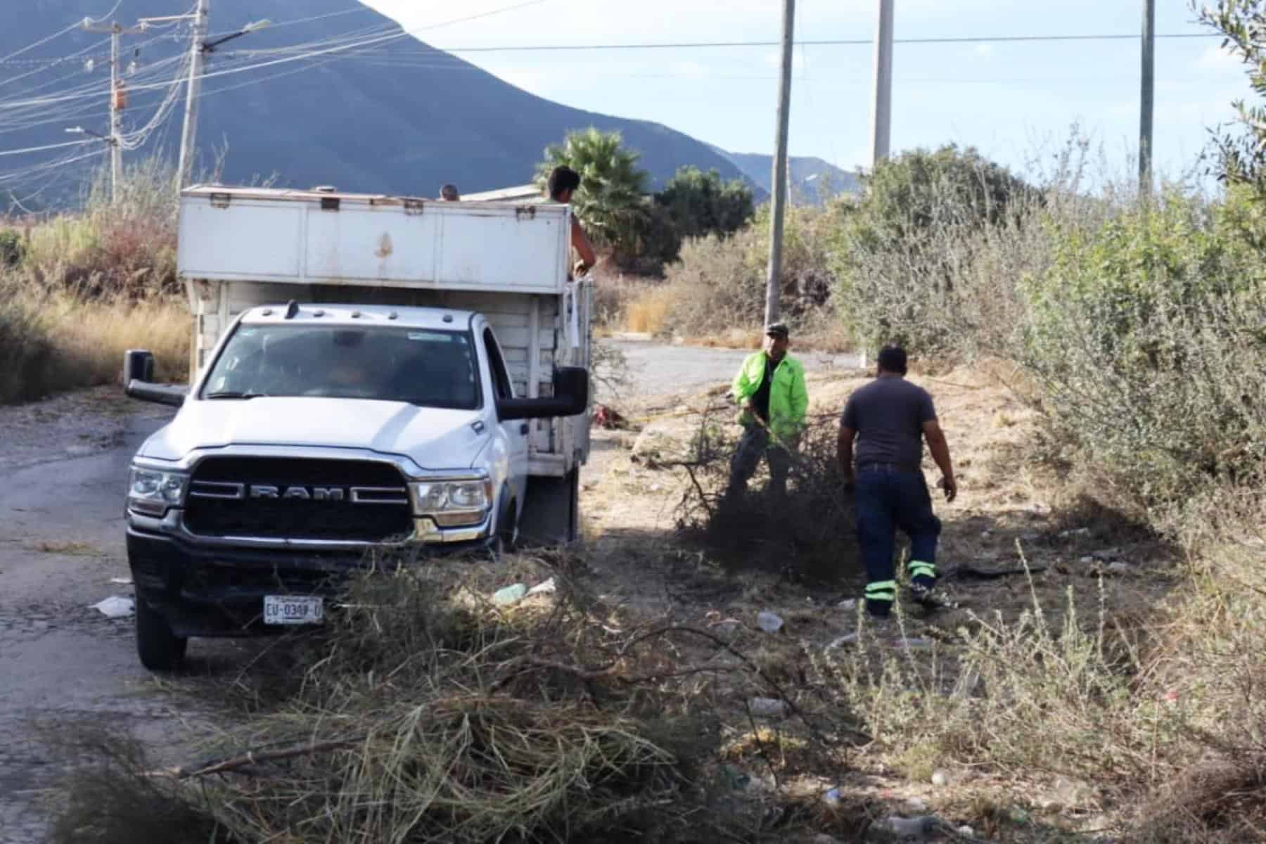 Saltillo realiza reparación de rejillas pluviales para evitar inundaciones
