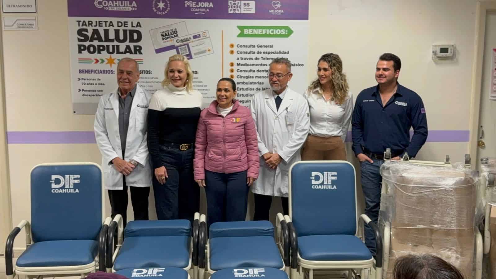 Liliana Salinas mejora atención en Hospital General Múzquiz con sillas-cama