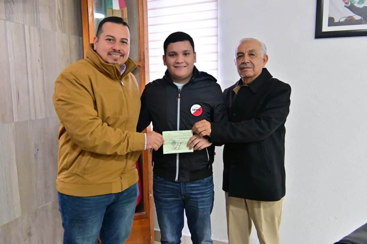 San Buenaventura: inicia entrega de cartillas militares a jóvenes