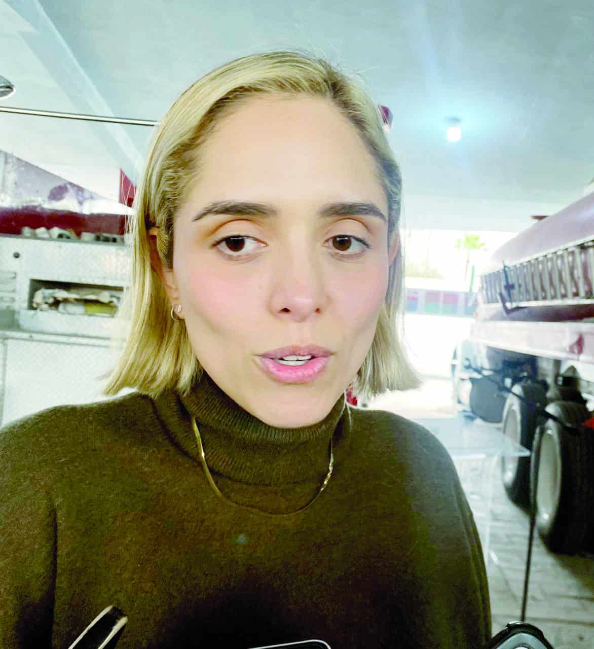 Mavi Sosa invita al mercadito navideño en Monclova