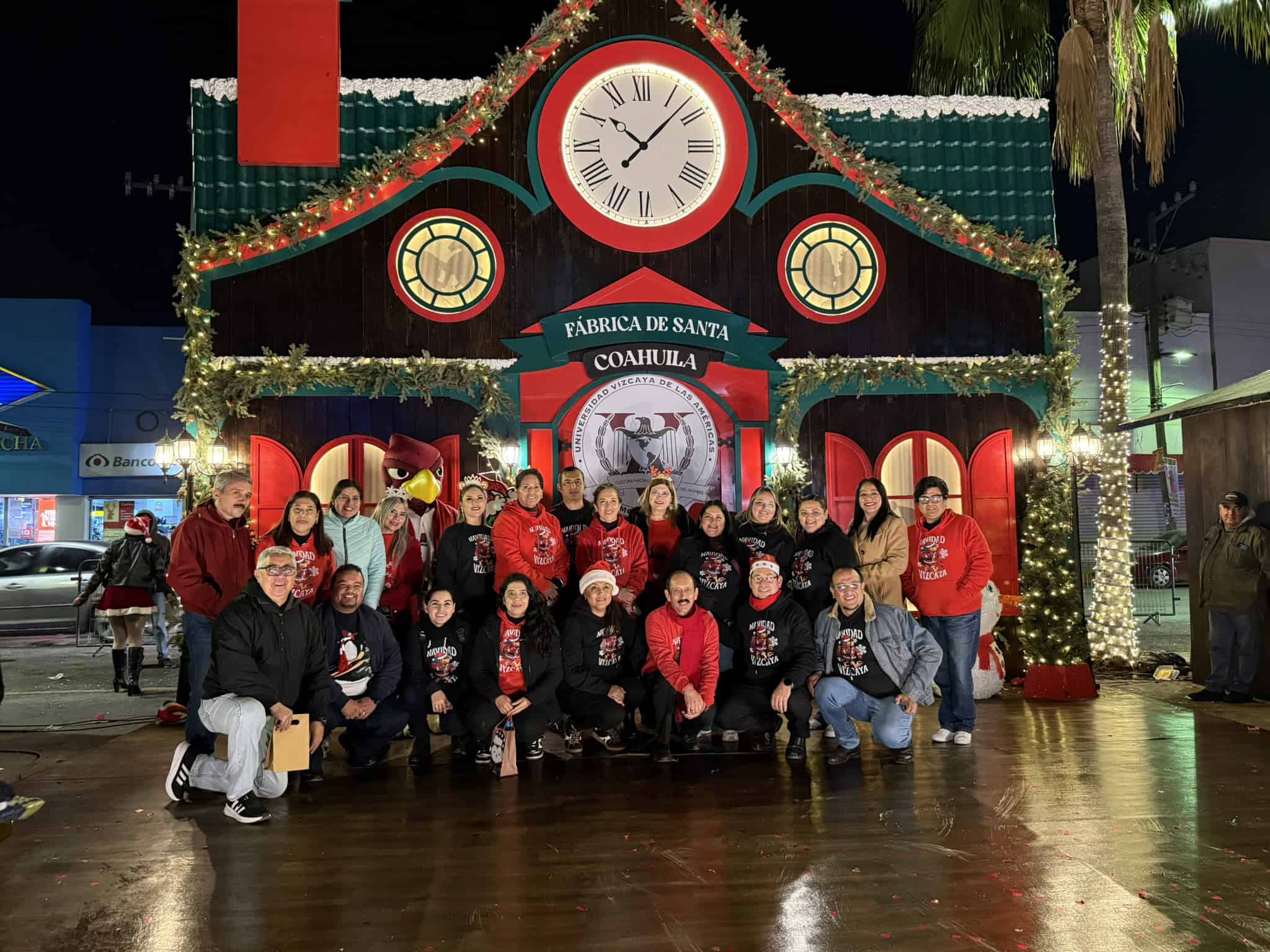 Universidad Vizcaya de las Américas presenta Villa Navideña en Monclova