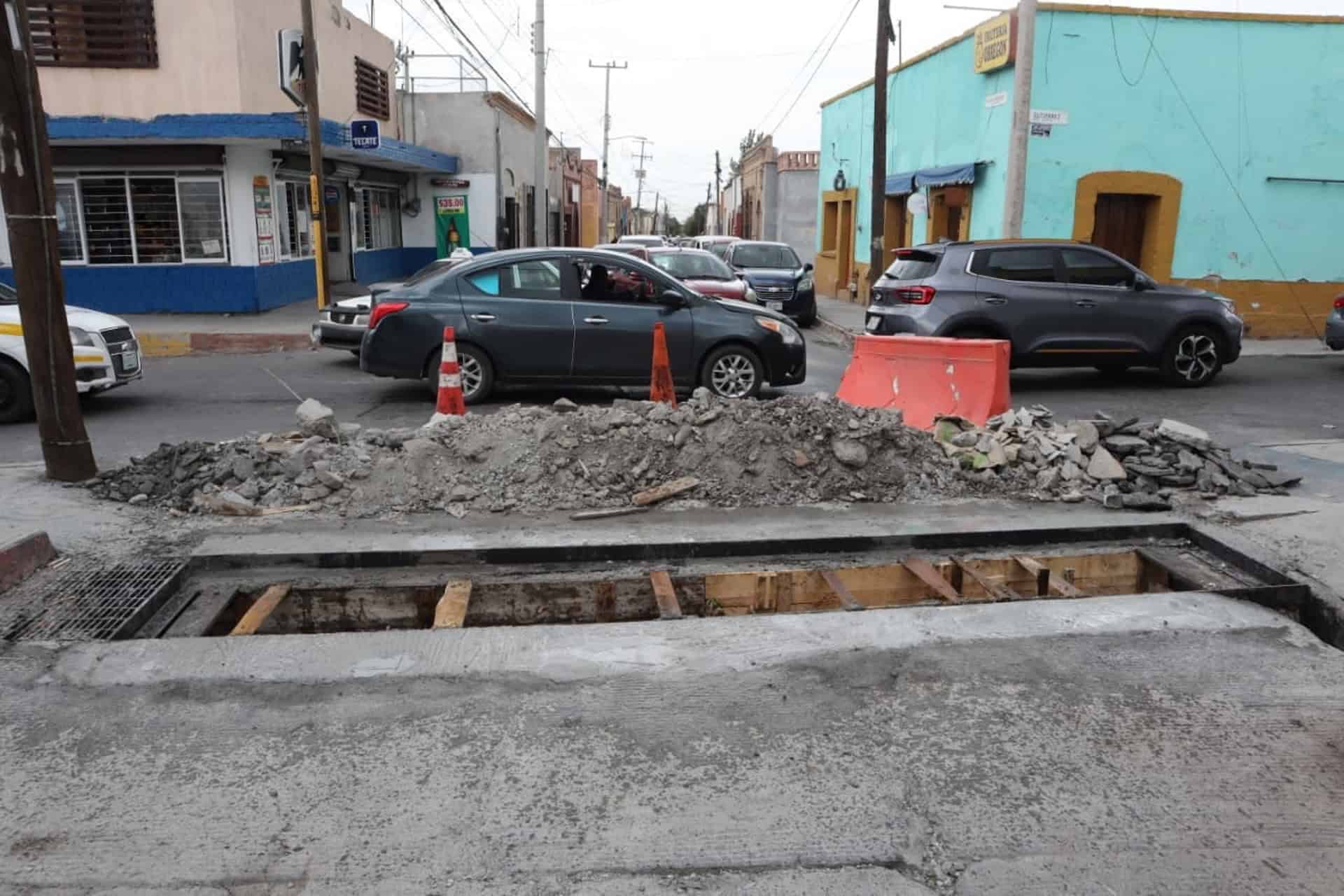Saltillo: Gobierno Municipal realiza limpieza en callejones de Mirasierra