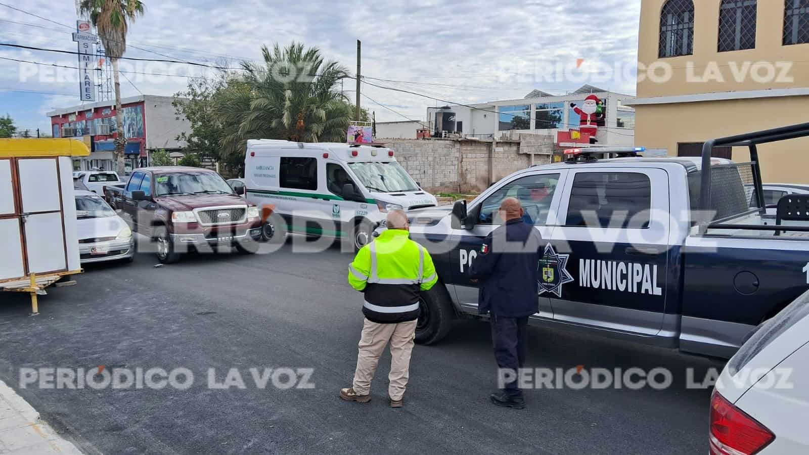 Conductor imprudente provoca accidente en Frontera: daños materiales