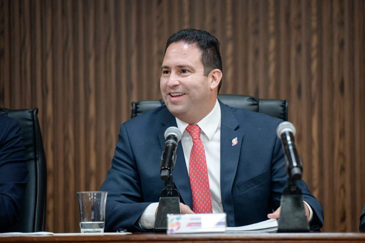 Javier Díaz González informa al cabildo avances en Saltillo