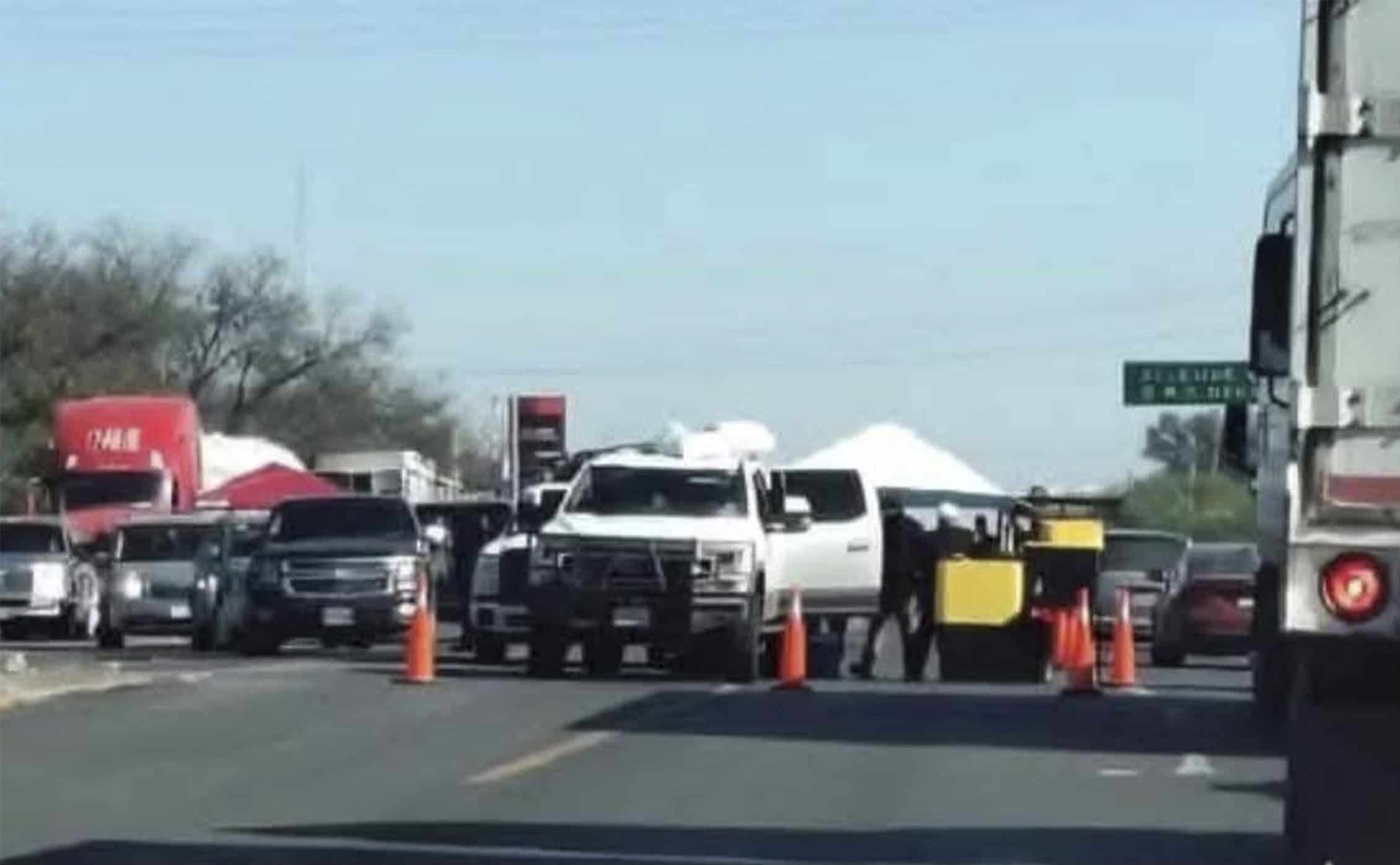 Paisanos piden agilizar revisiones en retenes durante su regreso decembrino