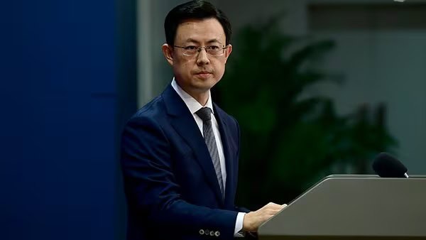 Zhu Jingyang destaca el superávit comercial de China en medio de la guerra comercial