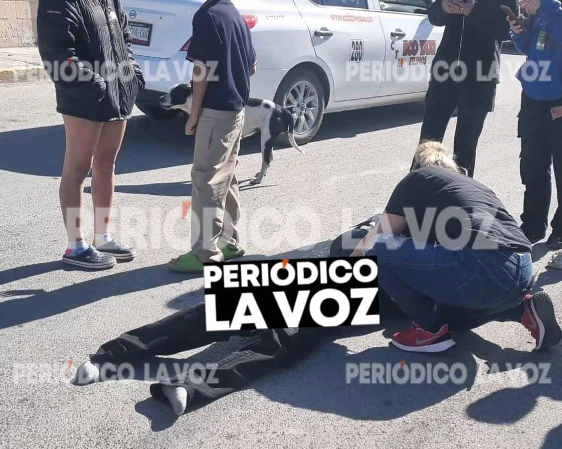 Joven motociclista resulta lesionado en accidente en Monclova
