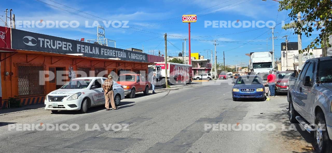 Trailero se da a la fuga tras accidente en Monclova