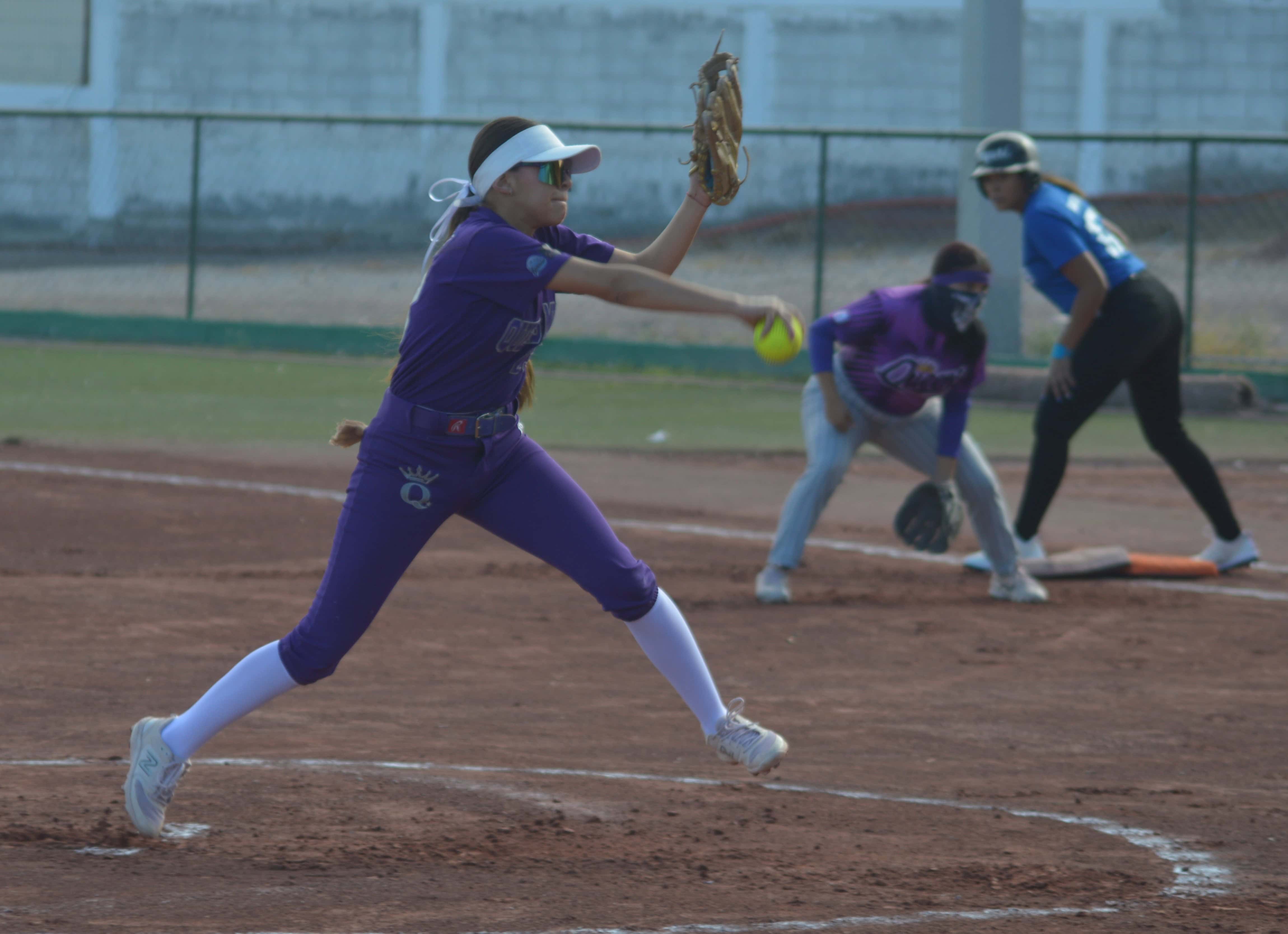 Ximena Hernández lidera a Queens en triunfo decisivo en semifinal