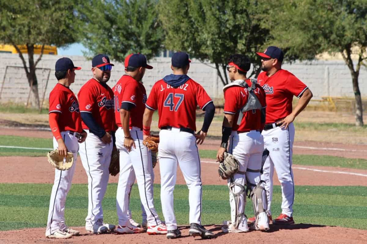 Bravos de Sabinas se imponen a Vigma en playoffs de béisbol