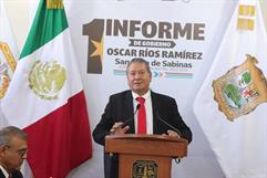 Oscar Ríos entrega Glosa de su  1er. Informe de Gobierno a su Cabildo
