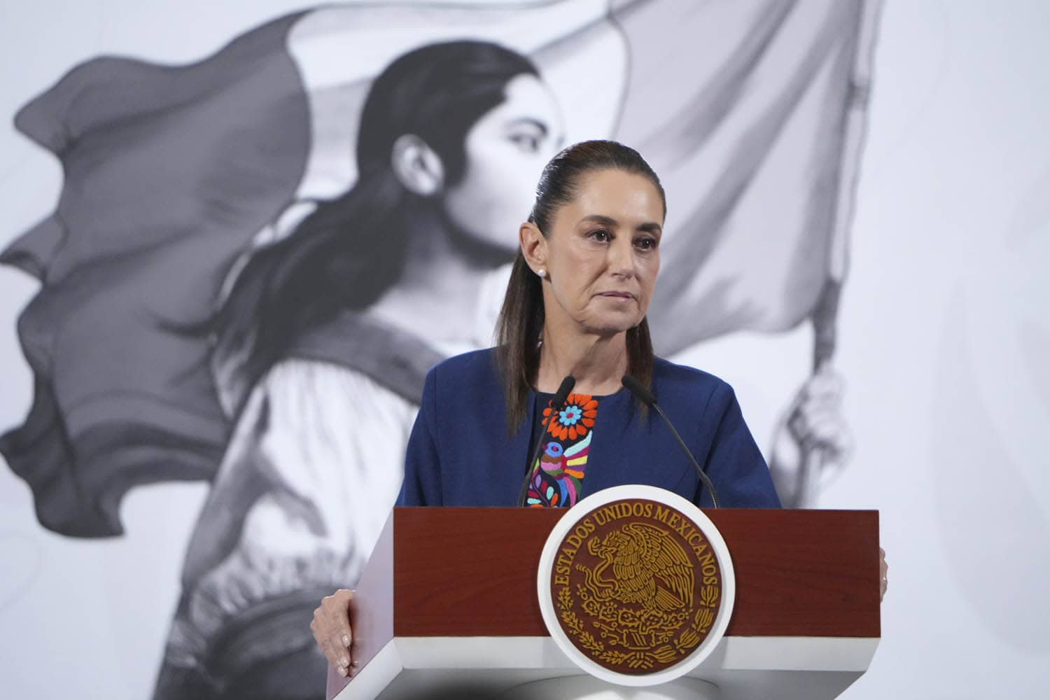 Sheinbaum evita hablar sobre el Nobel de la Paz a María Corina Machado